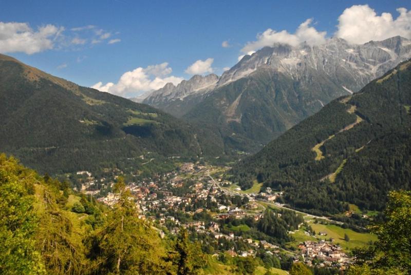 Bucaneve Ponte Di Legno Buitenkant foto